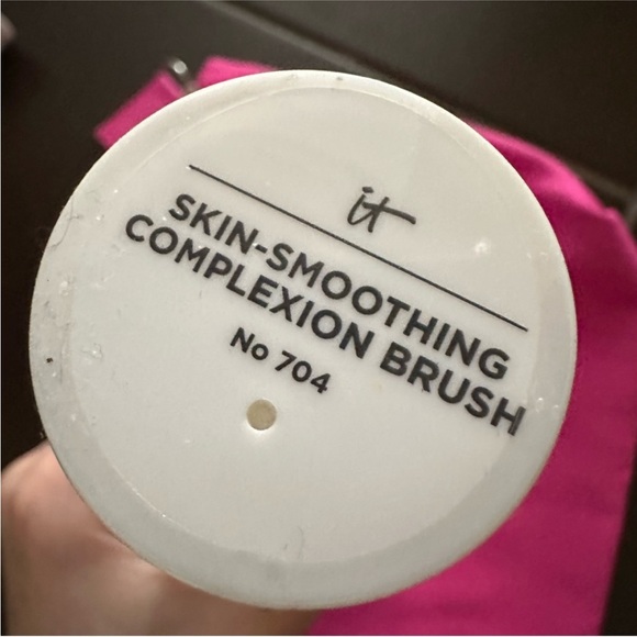 2 makeup brushes + pouch - Picture 5 of 11